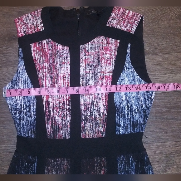 BCBGMaxazria Gwyneth Print Blocked Dress As Seen on TV Zize 0 - Picture 5 of 10